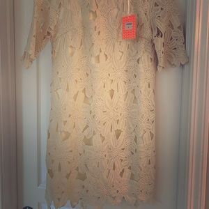 Lace cream dress size large